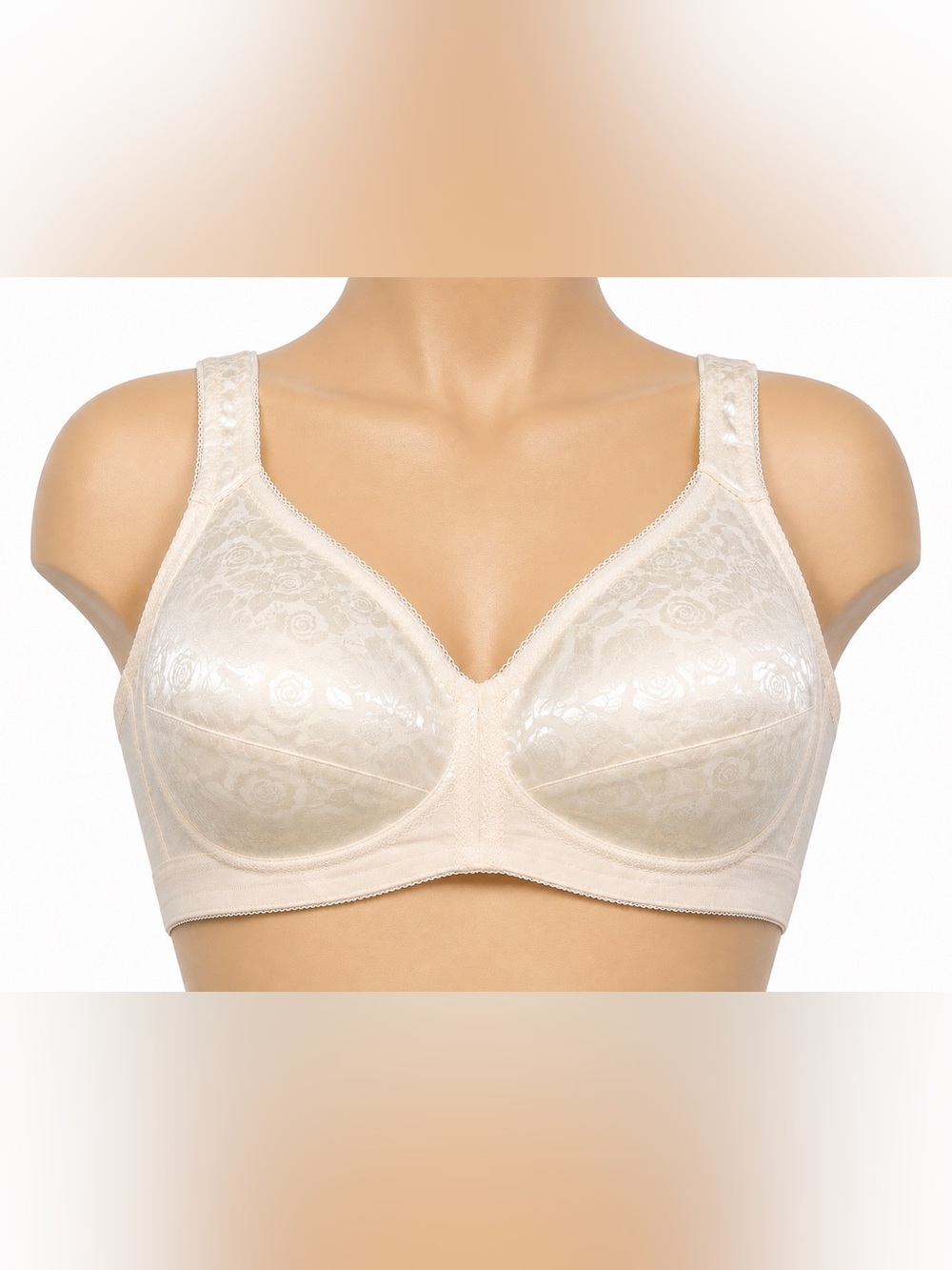 Playtex Curvy Confident Beautiful Plus Size Wirefree Bra Nude NWOT Padded Straps